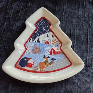 Noritake Epoch "Twas The Night Before Christmas" Tree Dish